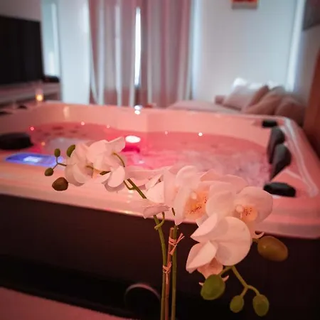 Slocations Apartament *